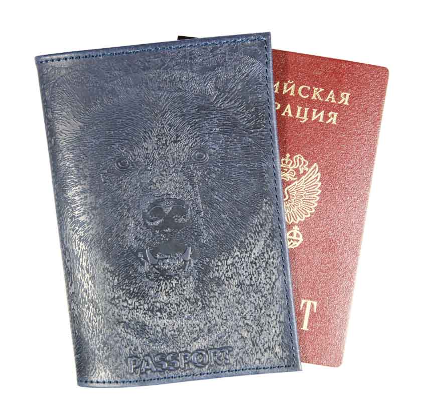 Цена: 152.60 руб. Обложка для паспорта из натуральной кожи, синий, сплошное блинтовое тиснение по коже "Медведь 3D"