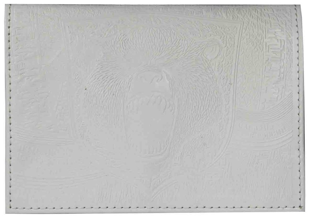 Цена: 126.00 руб. Обложка для паспорта из натуральной кожи, белый, тисн.блинтовое"Медведь"