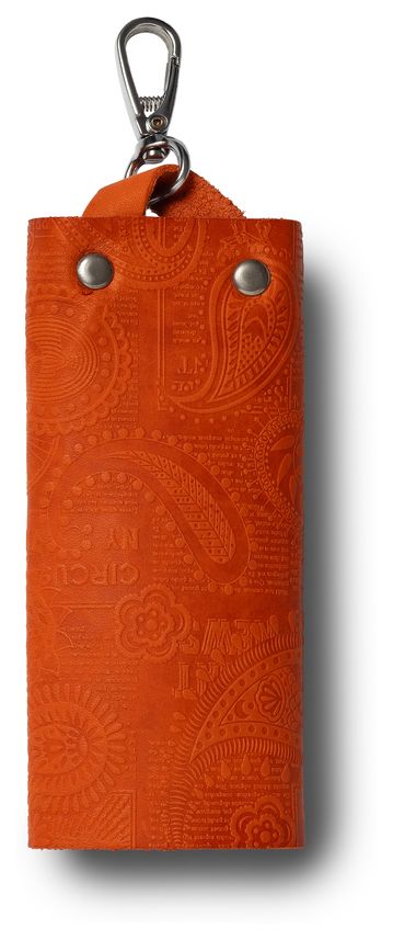 Цена: 182.00 руб. Ключница из натуральной кожи на кнопке, рыжая, тиснение "Индийский орнамент"