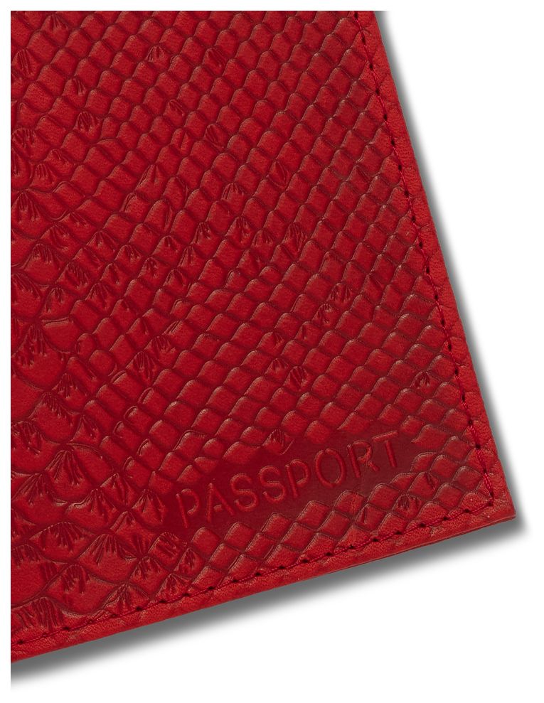 Цена: 152.60 руб. Обложка для паспорта из натуральной кожи, красный, сплошное блинтовое тиснение по коже "Питон"